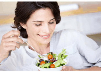 मीनोपोज के बाद खानपान पर ध्यान दें