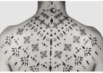 ढाई करोड़ खर्च कर शरीर पर टैटू बनवाने वाली महिला अब उन्हें हटवा रही, जानें क्यों…