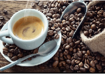 खाली पेट पीने से शरीर में पित्त और वात बढ़ाती है कॉफी