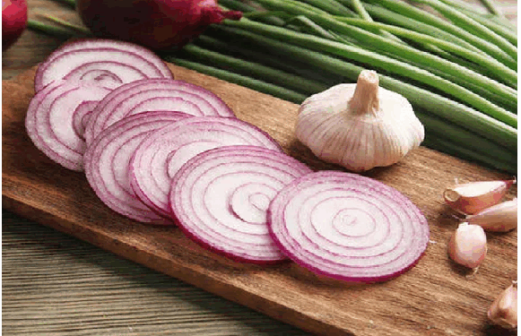 रोजाना भोजन के साथ कच्चा प्याज लेने से पाचन शक्ति होती है मजबूत