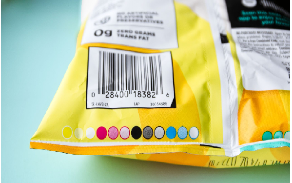 बच्चों को खाने पीने के पैकेटों में बने निशानों की जानकारी दें