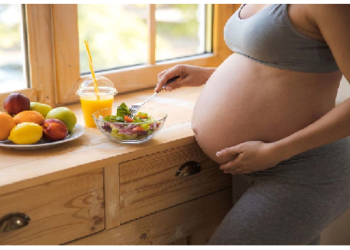 गर्भावस्था में रखें खानपान में संयम