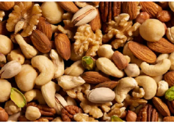 भिगोए हुए बादाम और अखरोट खाने से तुरंत शरीर को मिलती है ऊर्जा