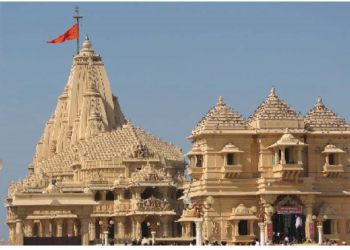 सोमनाथ मंदिर: सिर्फ आस्था का स्थल नहीं, बल्कि समेटे हुए है भारत का हजारों साल पुराना इतिहास