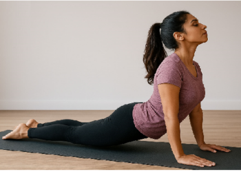 दिनचर्या में पूर्ण भुजंगासन को शामिल करने से मिल सकते हैं कई स्वास्थ्य लाभ