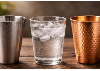 पानी पीने के लिए स्टील भरोसेमंद और सुरक्षित विकल्प