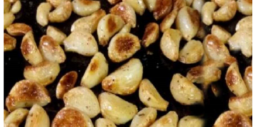 लहसुन की दो भुनी हुई कलियां खाने से कोलेस्ट्रॉल होता है नियंत्रित