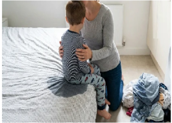 बच्चा बिस्तर गीला करता है तो ये उपाय करें