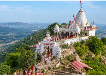 आस्था, लोककथाओं और प्राकृतिक सौंदर्य का अद्भुत संगम है मनसा धाम