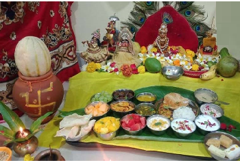 भगवान को भोग अर्पित करने के तुरंत बाद न उठाएं थाली? जानिए प्रसाद से जुड़े जरूरी नियम