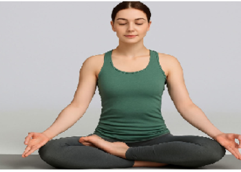 Padmasana Benefits: मन को शांत और एकाग्र करने में मदद करता है पद्मासन, जानें फायदे
