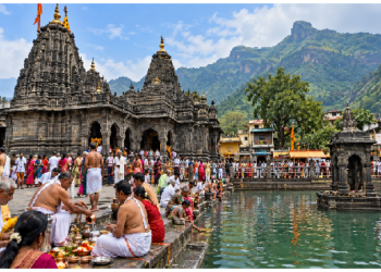 त्र्यंबकेश्वर में नारायण नागबलि अनुष्ठान का विशेष महत्व, पितृ दोष शांति के लिए पहुंचते हैं श्रद्धालु